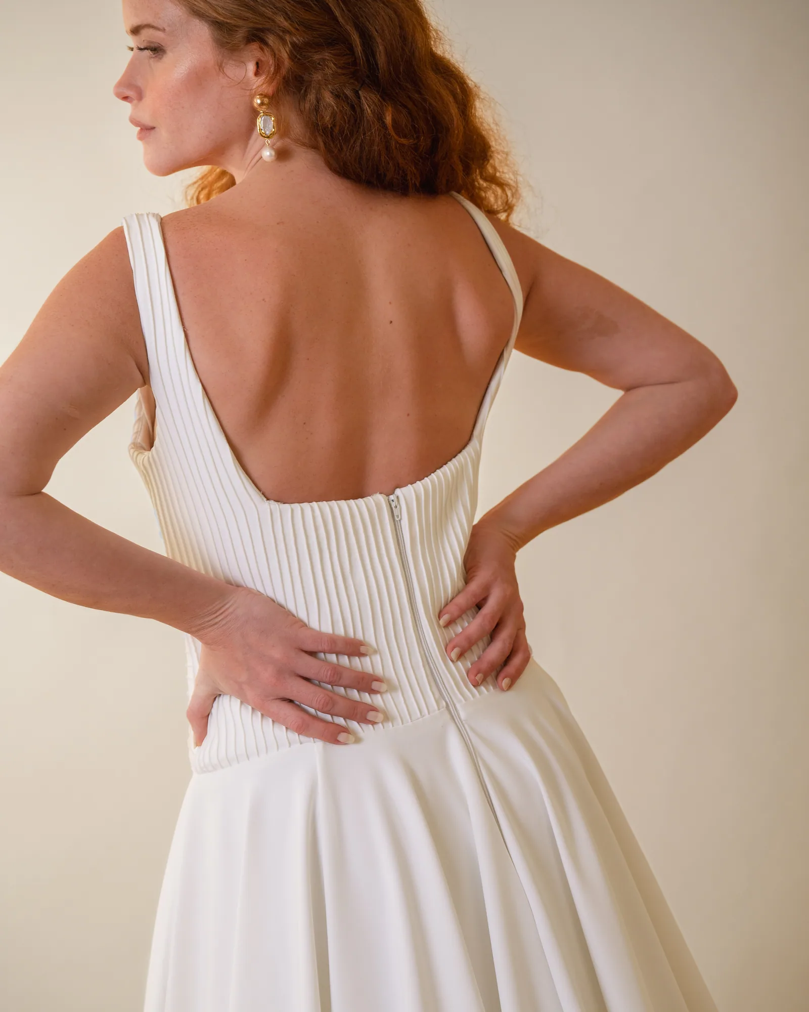 Detalhe das costas do vestido Lara