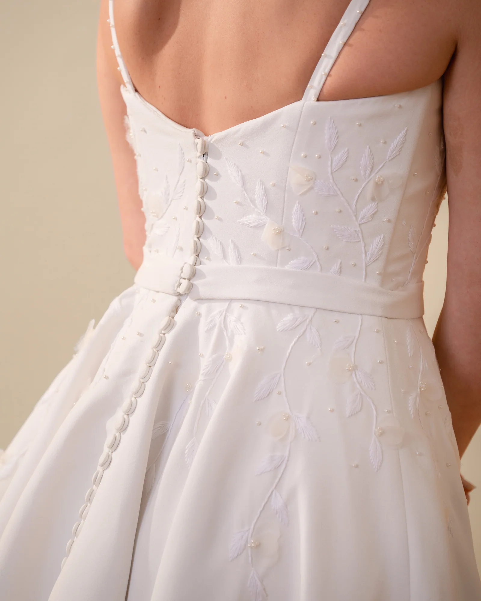 Detalhe das costas do vestido Paola